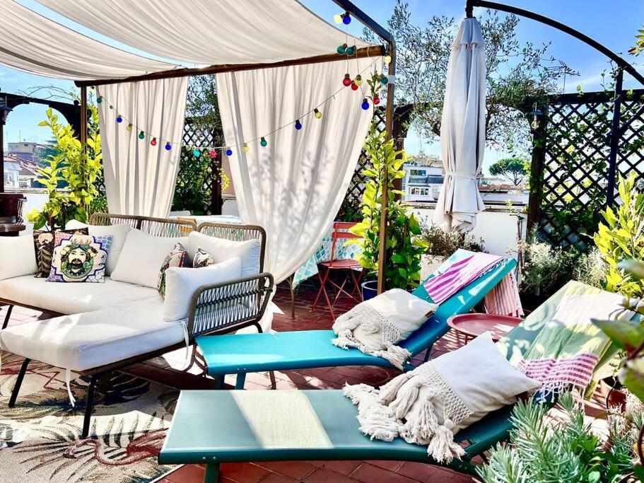 Lovely Mid-century With Stunning Terrace * Rom